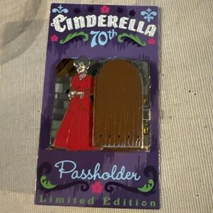 Cinderella 70th Passholder Limited Edition Hinge Pin
